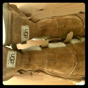 UGGs Size 4